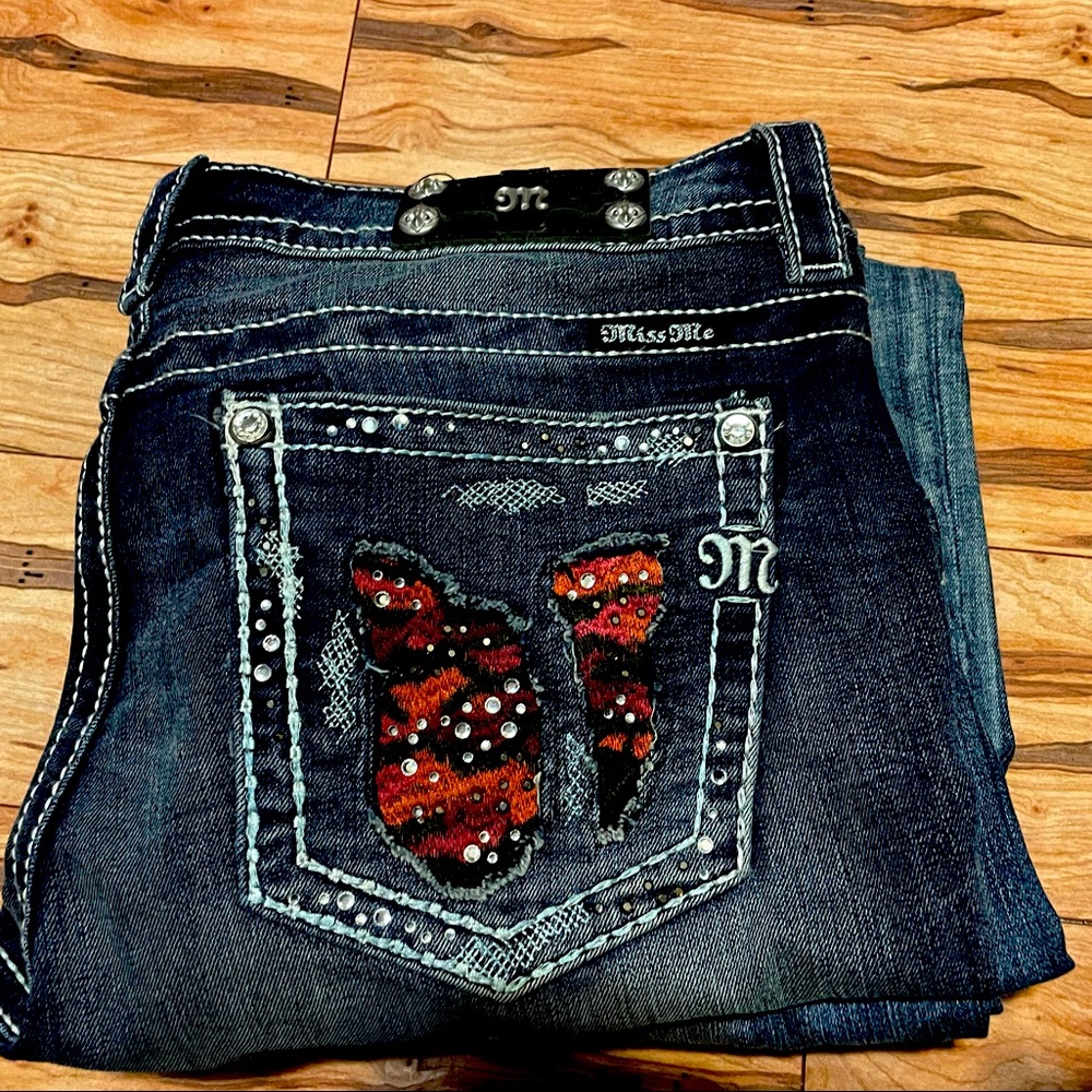 Miss Me skinny jeans 33 NWOT